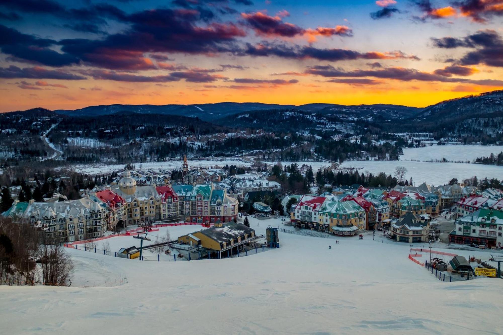 Holiday Inn Express & Suites Tremblant, An Ihg Hotel Mont-Tremblant Exterior foto